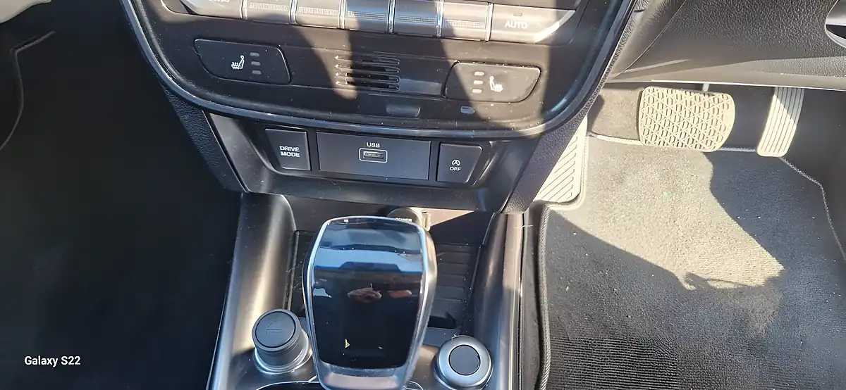 Used 2023 Ssangyong Tivoli Ultimate Nav White - Interior and Exterior details 16