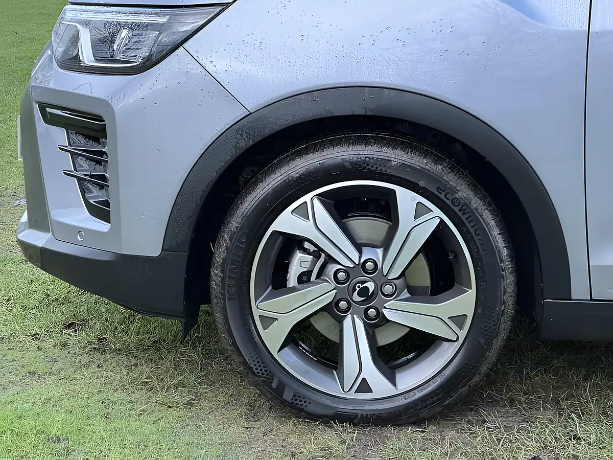 Used 2023 Ssangyong Tivoli Ultimate Silver - Interior and Exterior details 11