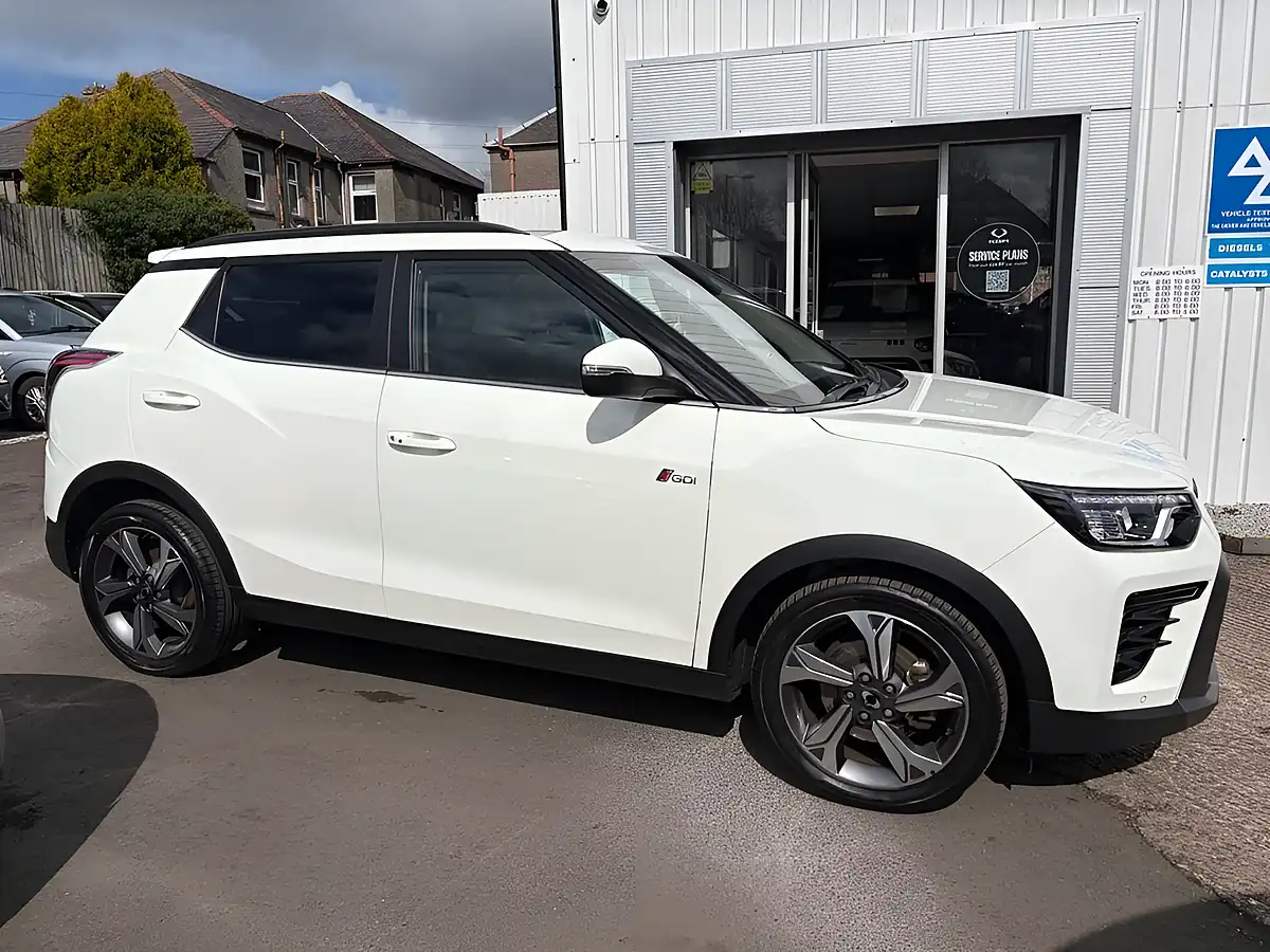 Used 2023 Ssangyong Tivoli Ultimate White - Interior and Exterior details 9