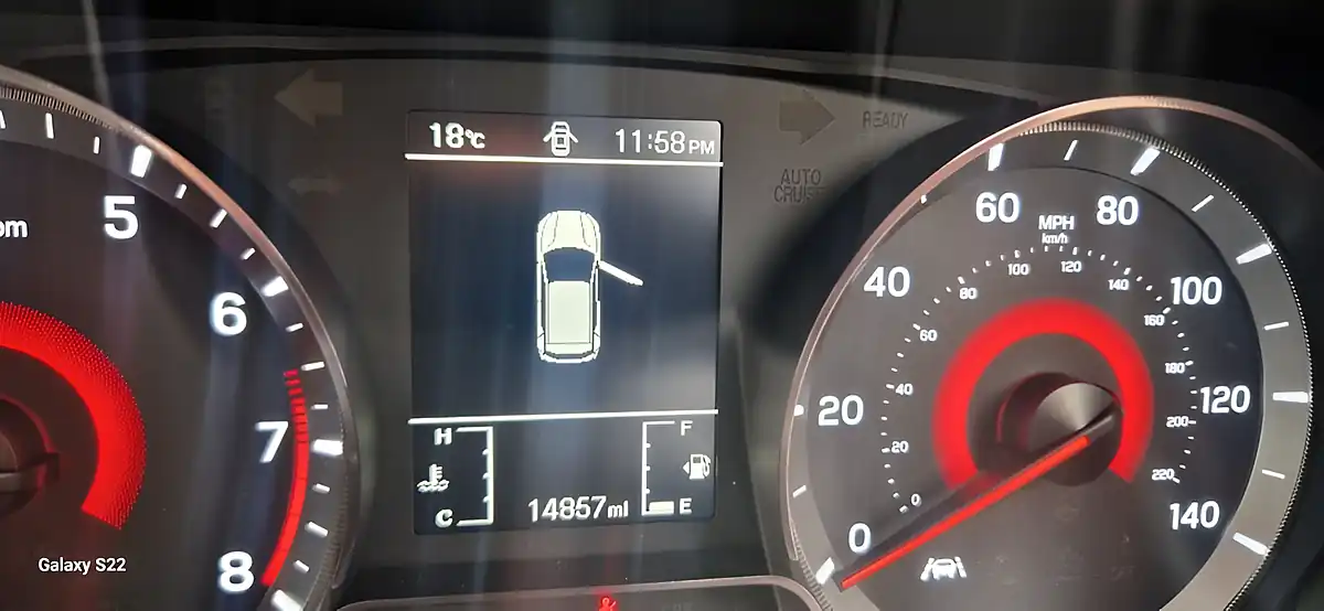 Used 2023 Ssangyong Tivoli Ventura Blue - Interior and Exterior details 19