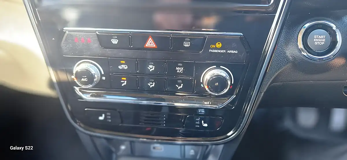 Used 2023 Ssangyong Tivoli Ventura Blue - Interior and Exterior details 15