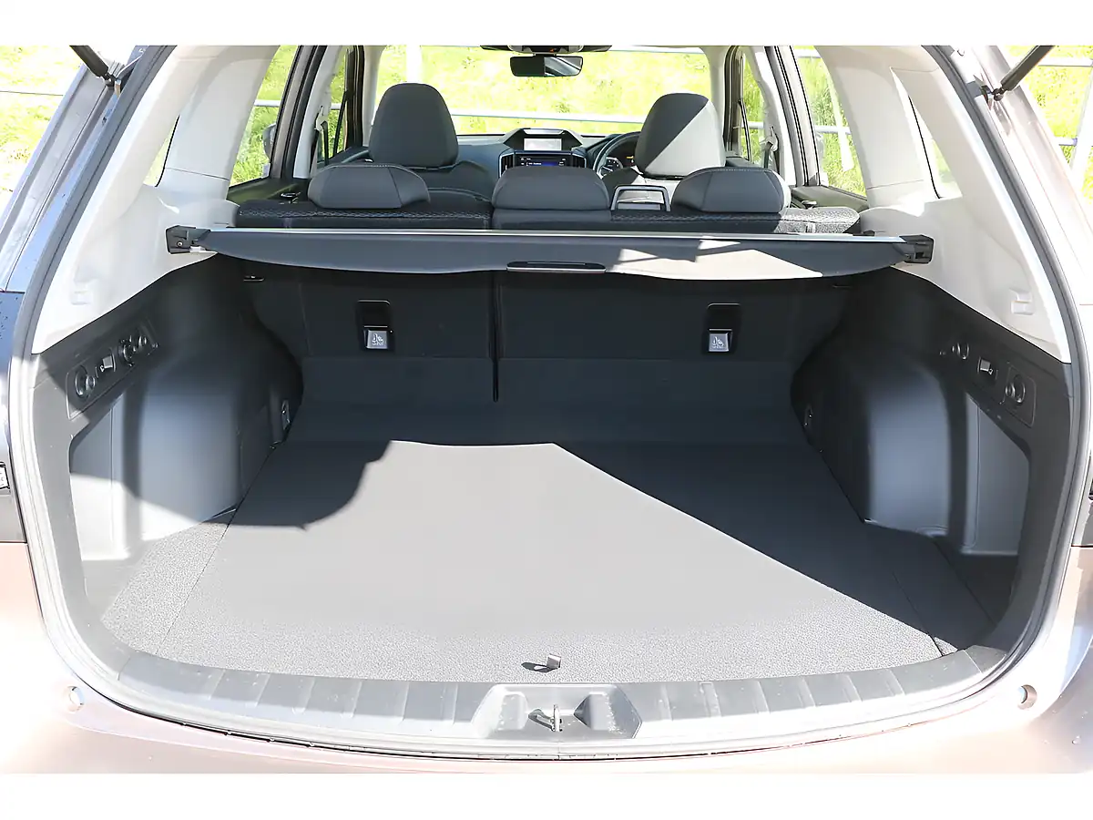 Used 2023 Subaru Forester Xe Gold - Interior and Exterior details 16