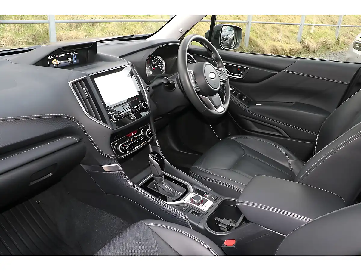 Used 2023 Subaru Forester Xe Premium Brilliant Bronze - Interior and Exterior details 16