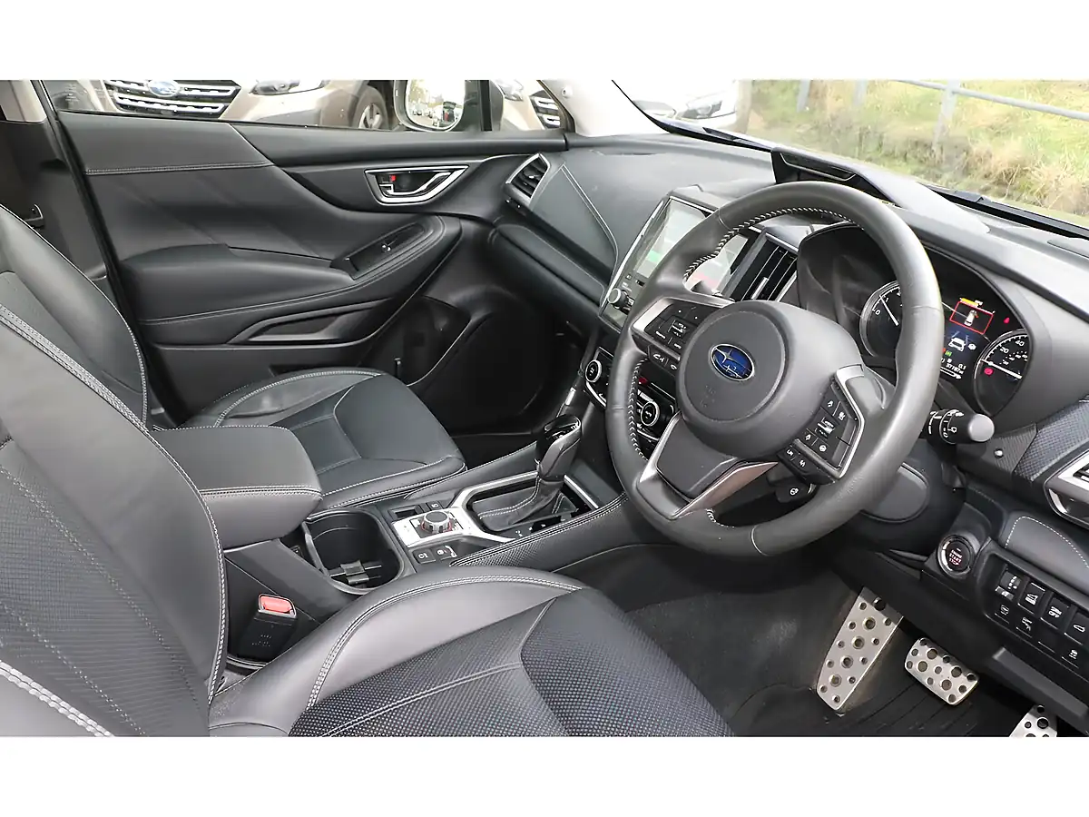 Used 2023 Subaru Forester Xe Premium Brilliant Bronze - Interior and Exterior details 6