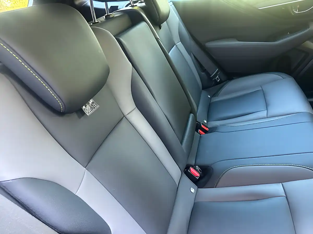 Used 2023 Subaru Outback Field Blue - Interior and Exterior details 7