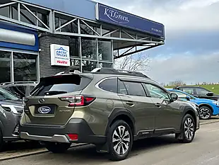 Used 2023 Subaru Outback Touring Autumn Green - Interior and Exterior details 4