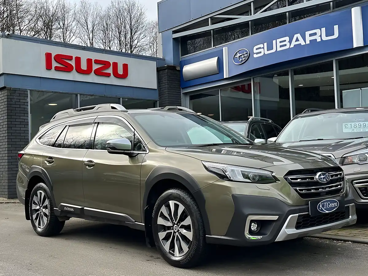 Used 2023 Subaru Outback Touring Autumn Green - Interior and Exterior details 6