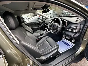 Used 2023 Subaru Outback Touring Autumn Green - Interior and Exterior details 8