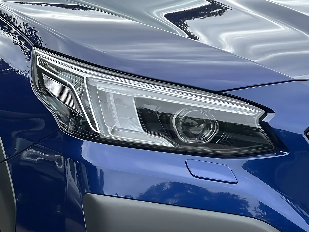 Used 2023 Subaru Outback Touring Sapphire Blue - Interior and Exterior details 17