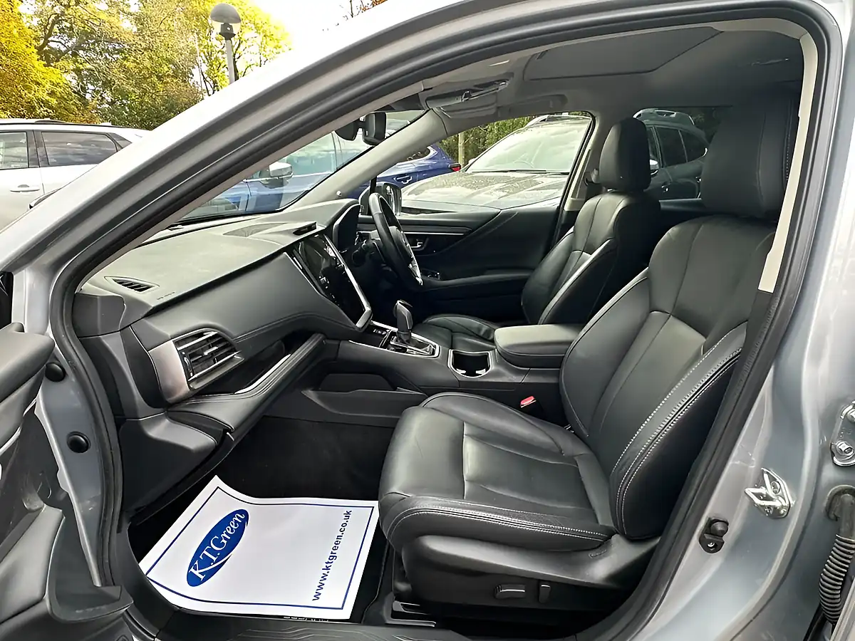Used 2023 Subaru Outback Touring Silver - Interior and Exterior details 10