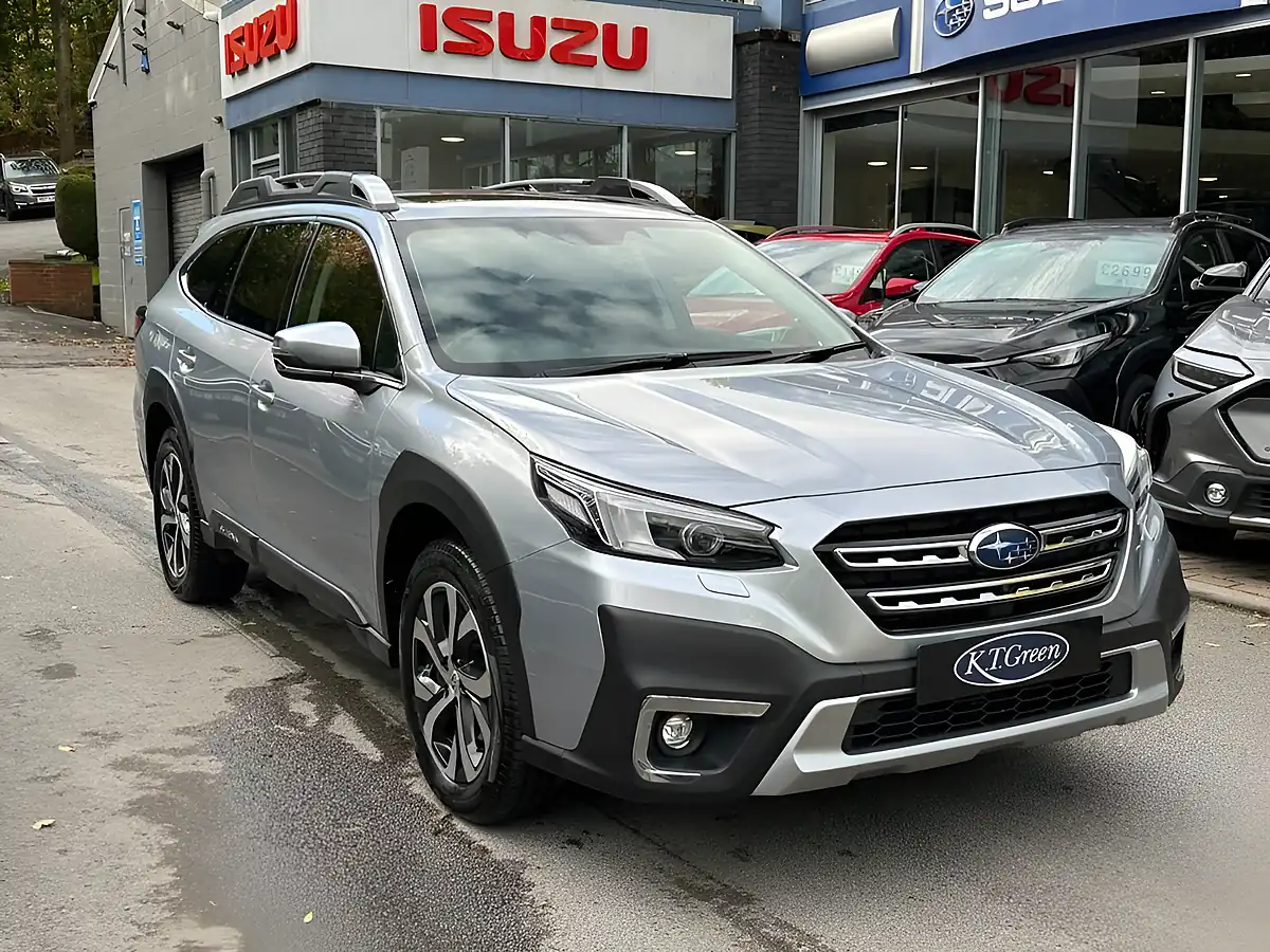 Used 2023 Subaru Outback Touring Silver - Interior and Exterior details 16