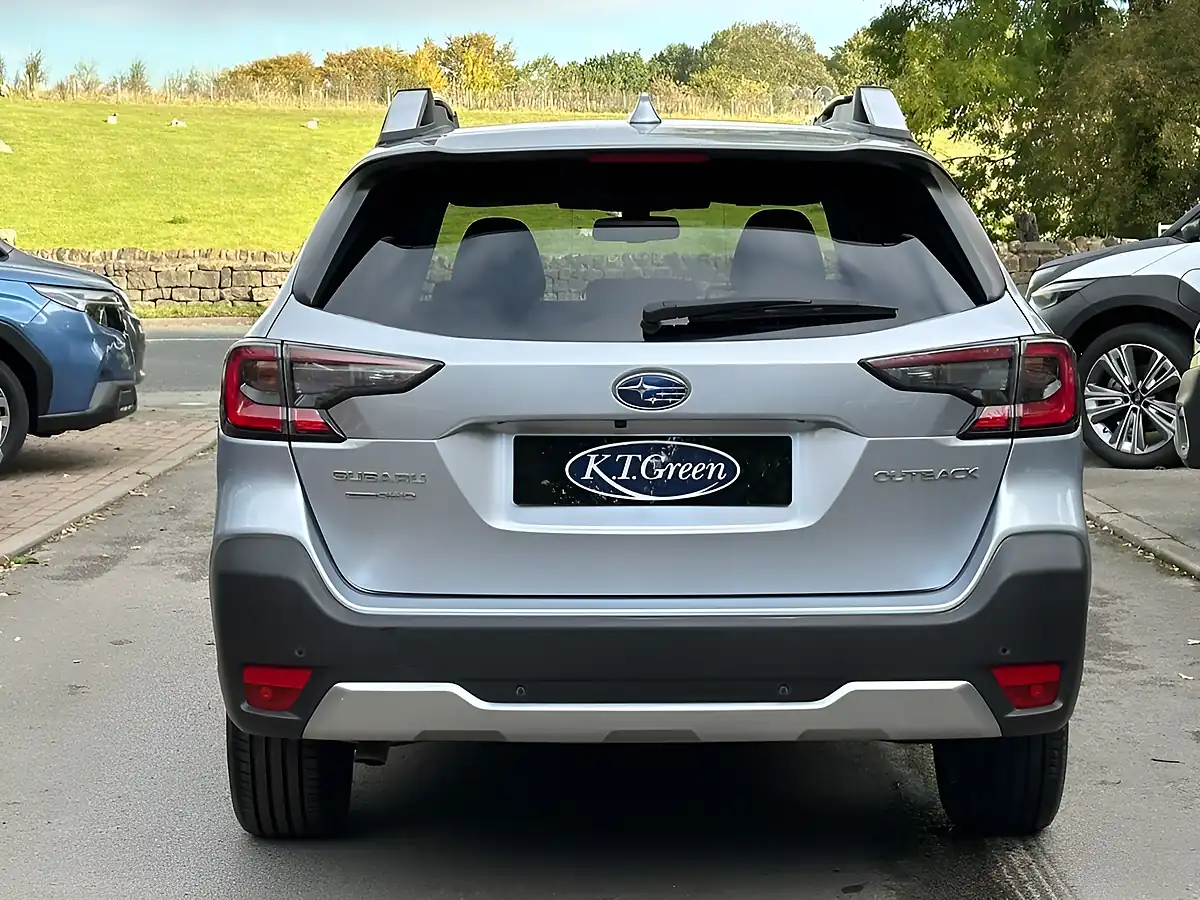 Used 2023 Subaru Outback Touring Silver - Interior and Exterior details 18