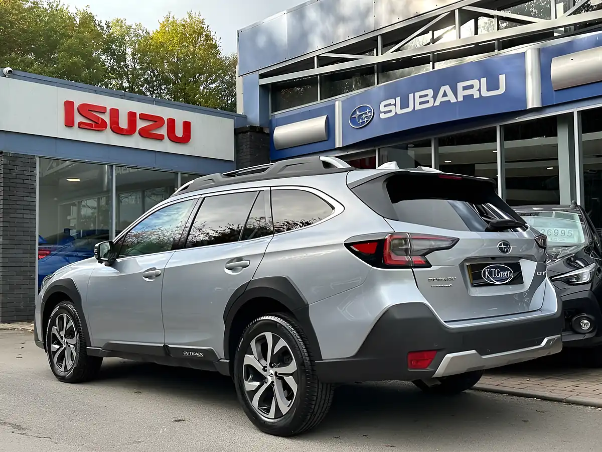 Used 2023 Subaru Outback Touring Silver - Interior and Exterior details 3