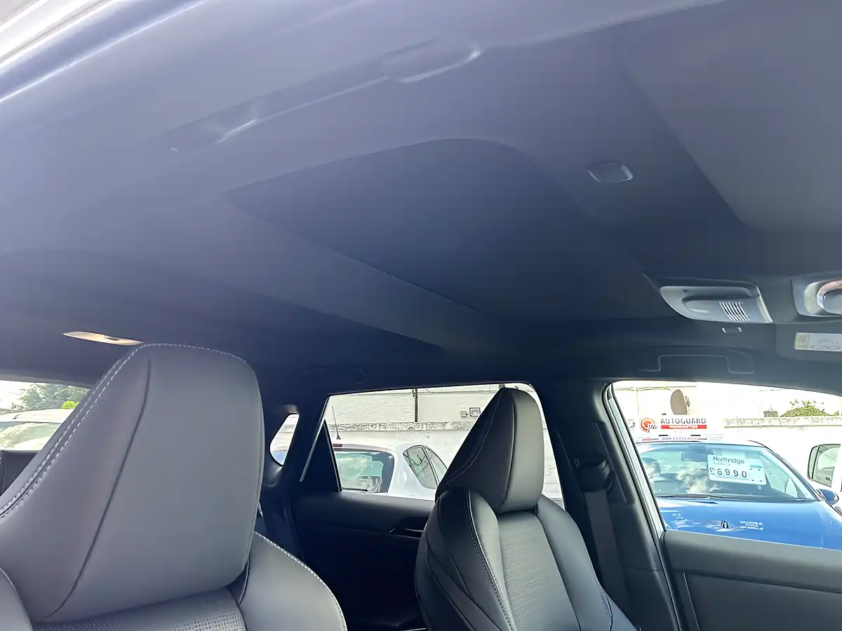 Used 2023 Subaru Solterra Touring White - Interior and Exterior details 7