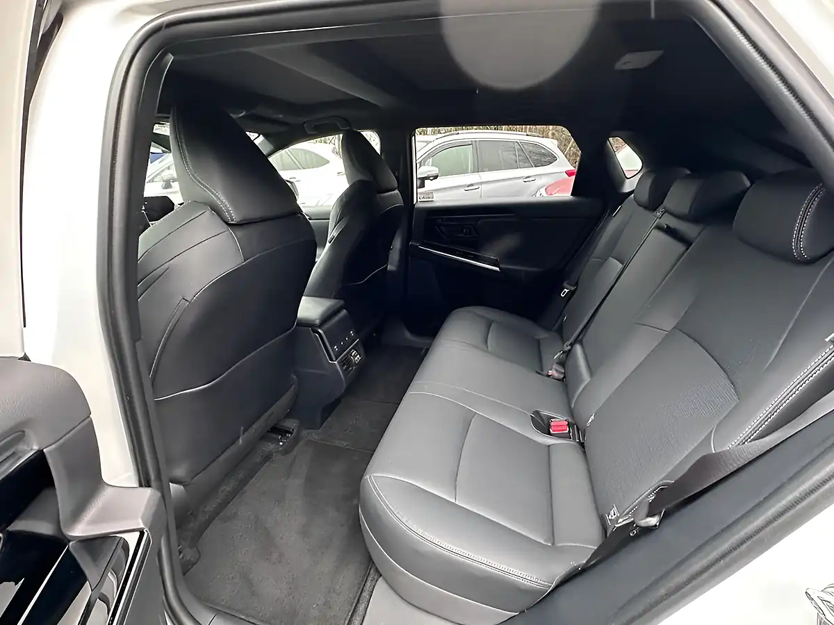Used 2023 Subaru Solterra Touring White - Interior and Exterior details 10