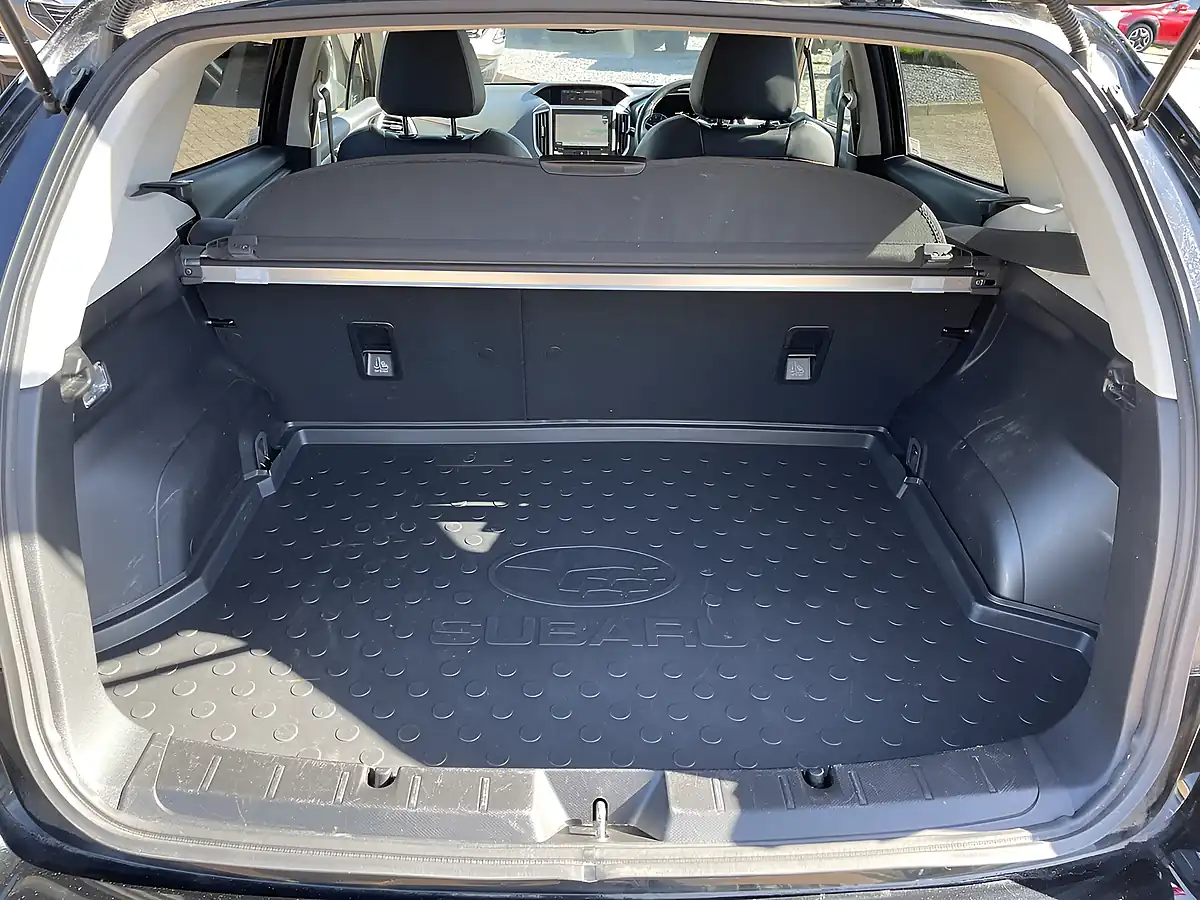 Used 2023 Subaru Xv Se Premium Black - Interior and Exterior details 10