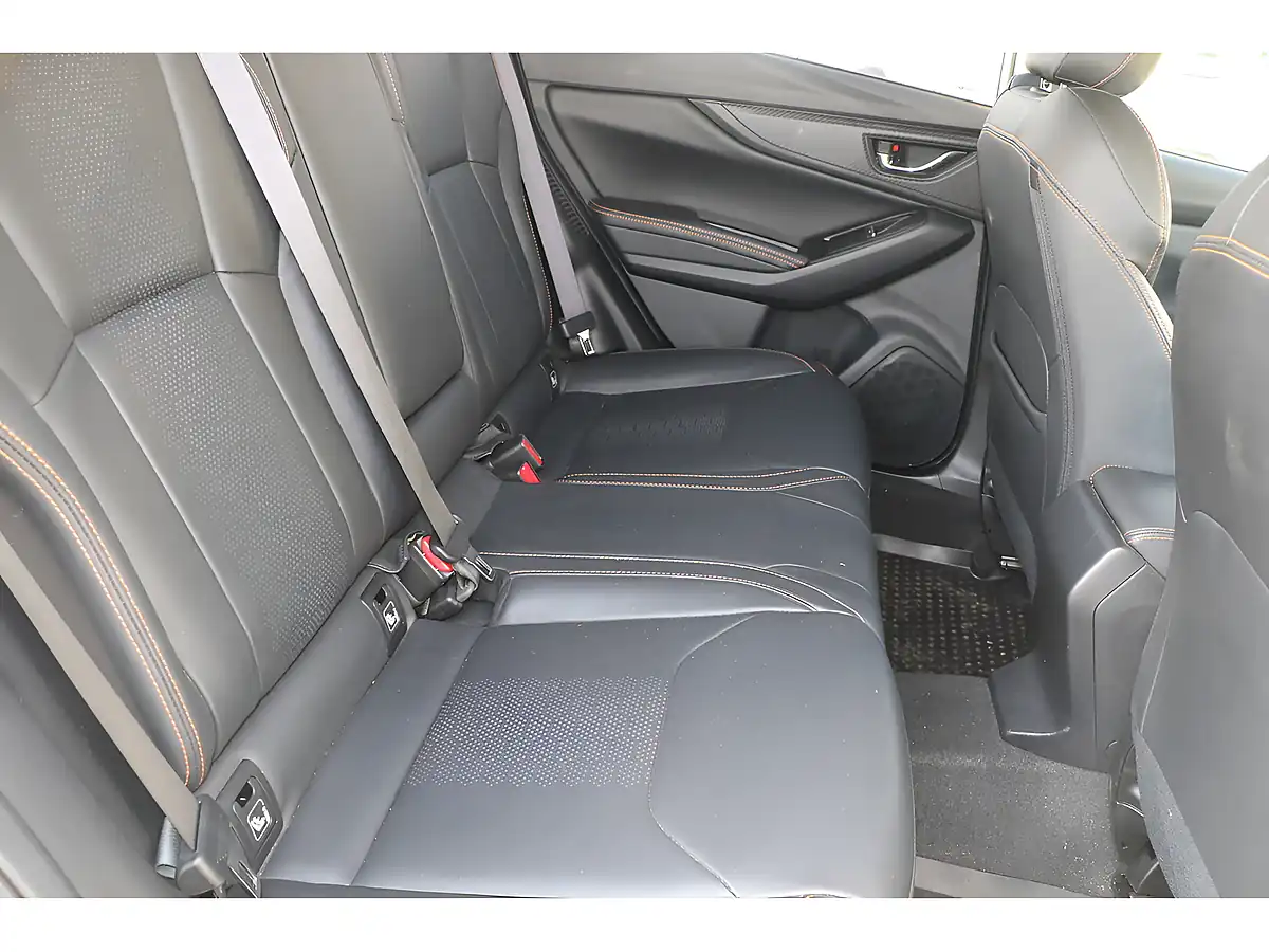 Used 2023 Subaru Xv Se Premium Crystal White - Interior and Exterior details 13