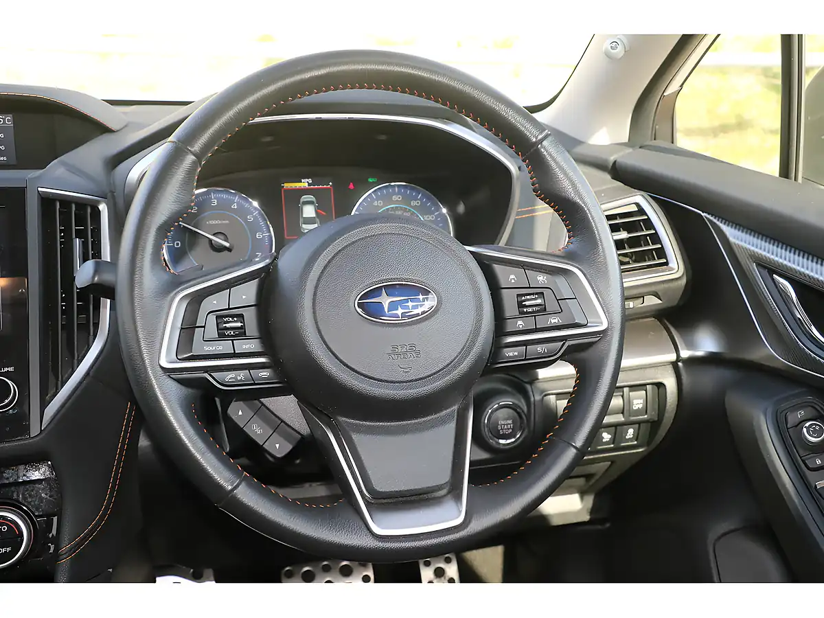 Used 2023 Subaru Xv Se Premium Crystal White - Interior and Exterior details 16