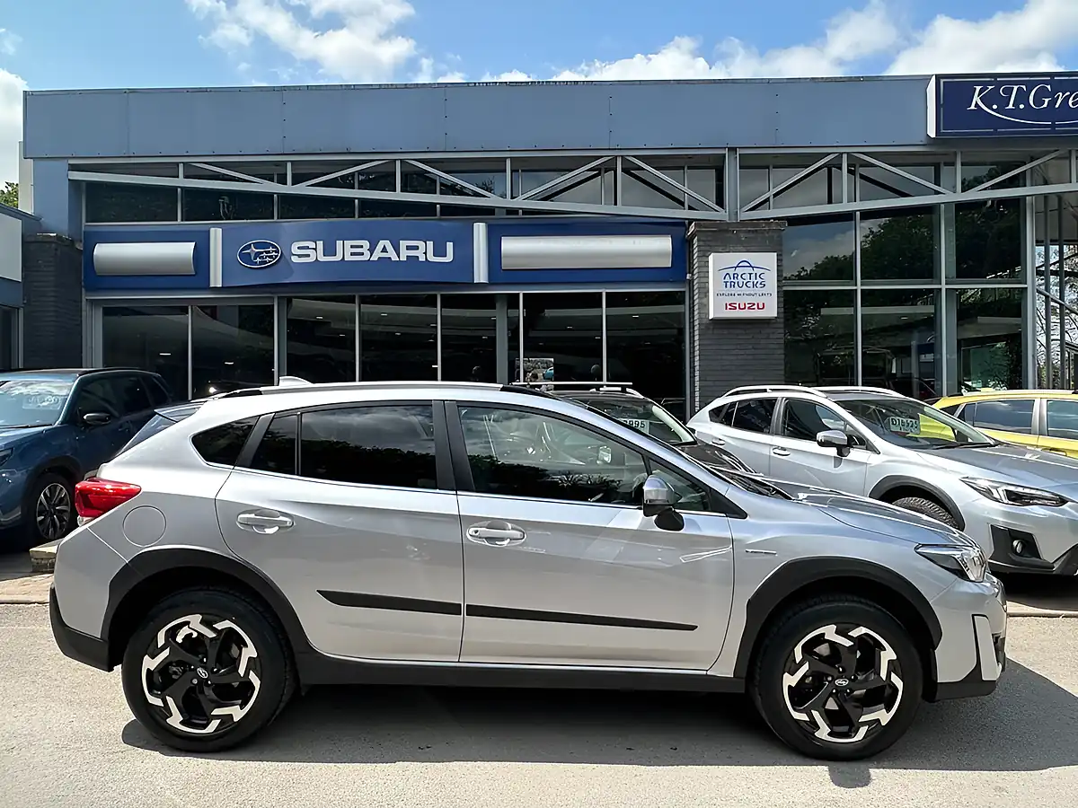 Used 2023 Subaru Xv Se Premium Ice Silver - Interior and Exterior details 5