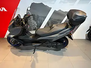 Used 2023 Suzuki Burgman 400 Burgman Grey - Interior and Exterior details 12