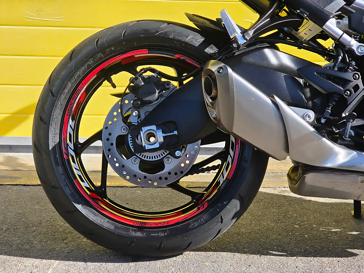 Used 2023 Suzuki GSX-S1000 Black - Interior and Exterior details 5