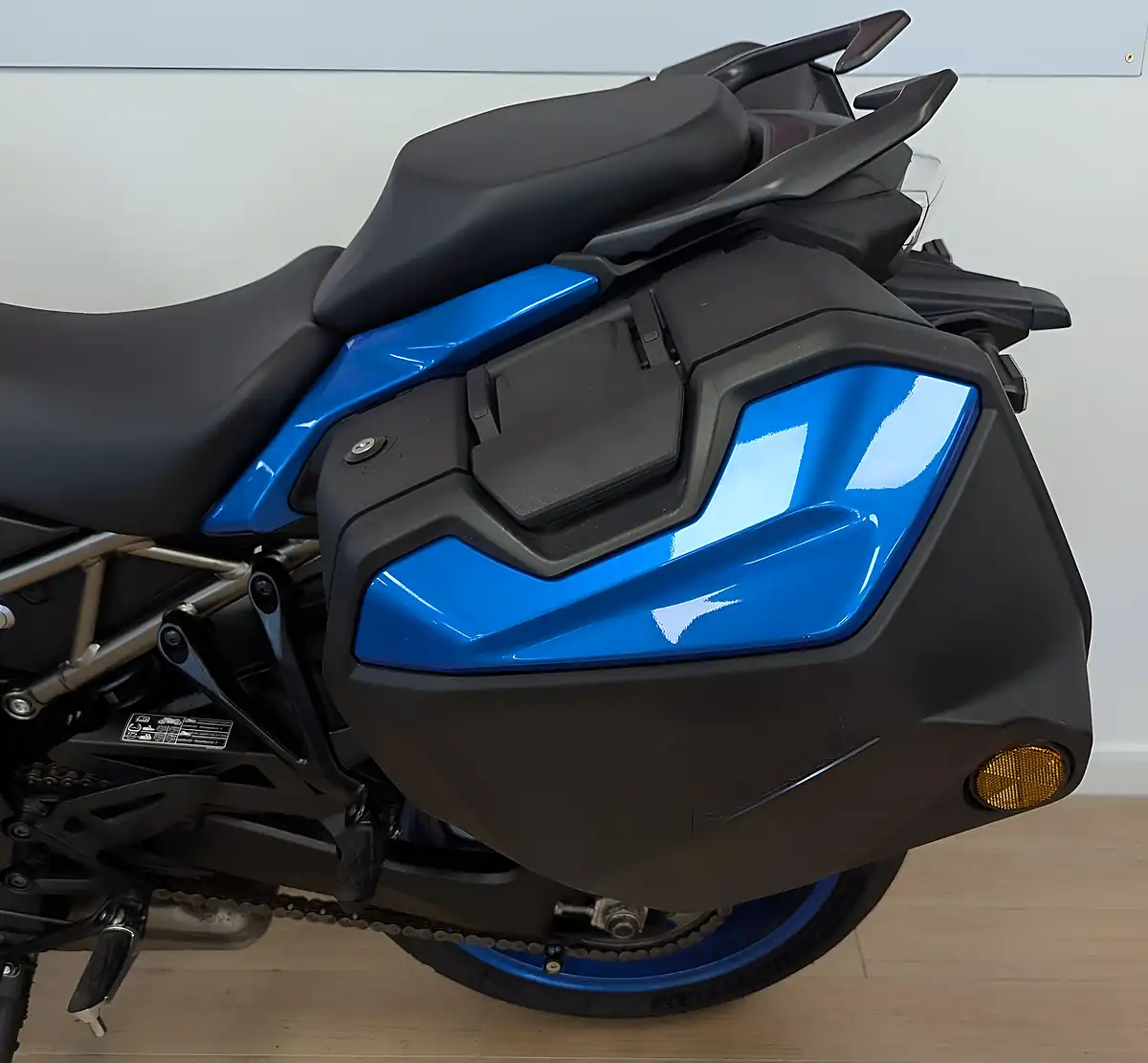 Used 2023 Suzuki GSX-S1000GT + Blue - Interior and Exterior details 17