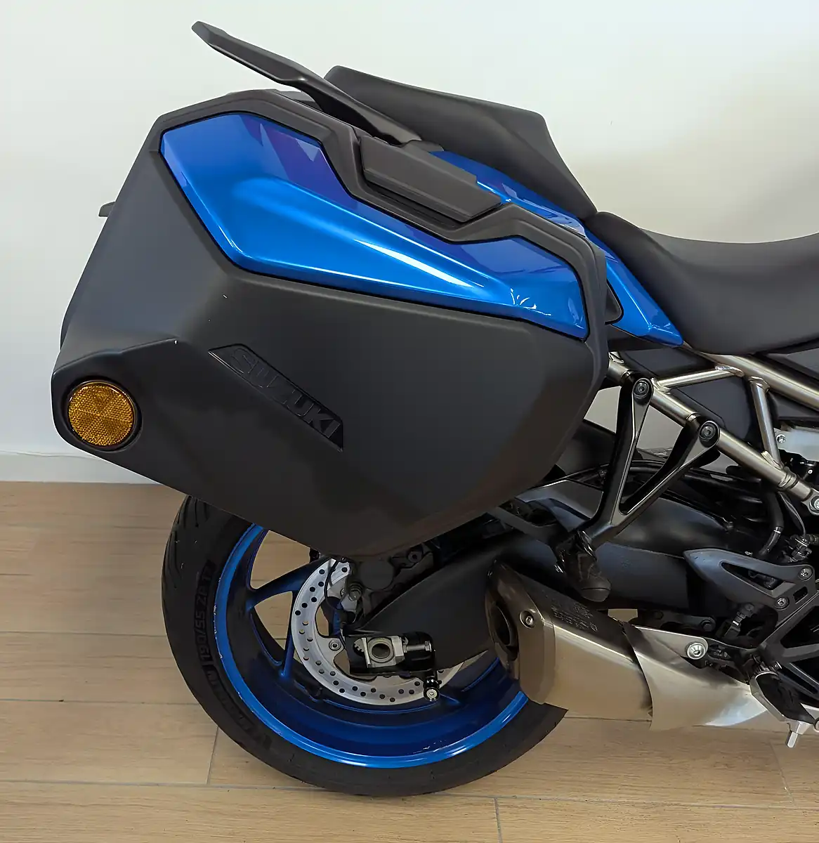 Used 2023 Suzuki GSX-S1000GT + Blue - Interior and Exterior details 18