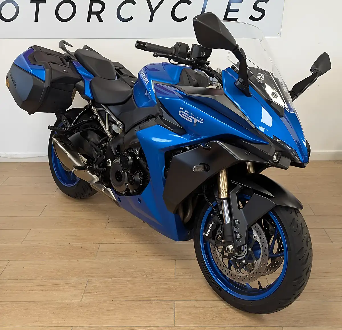 Used 2023 Suzuki GSX-S1000GT + Blue - Interior and Exterior details 2