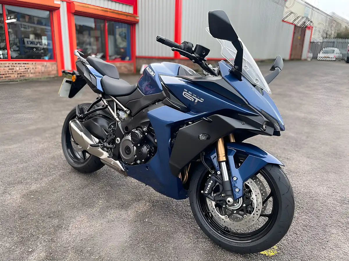 Used 2023 Suzuki GSX-S1000GT Blue Metallic - Interior and Exterior details 2