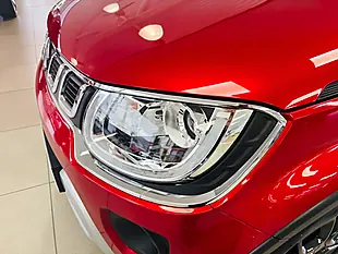 Used 2023 Suzuki Ignis Sz-T Red - Interior and Exterior details 11