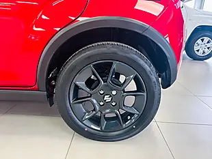 Used 2023 Suzuki Ignis Sz-T Red - Interior and Exterior details 12