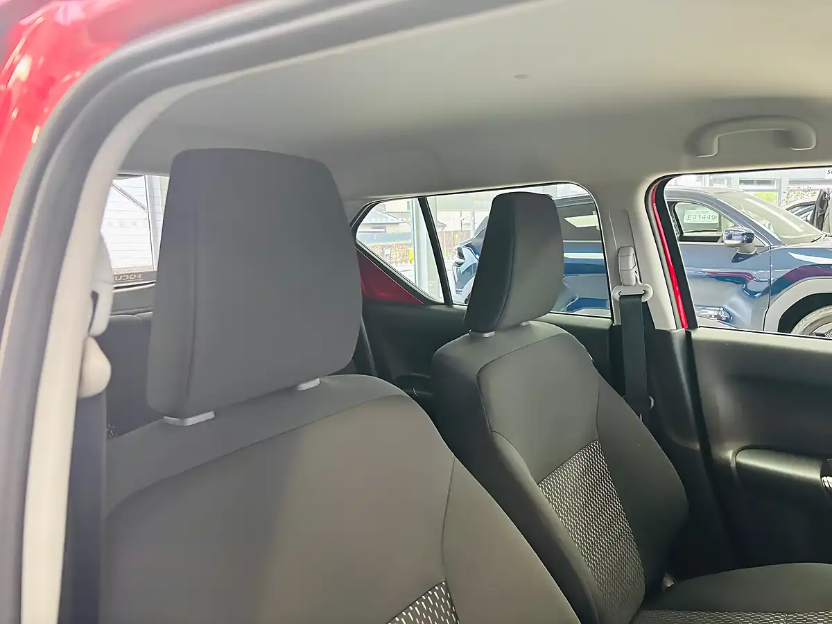 Used 2023 Suzuki Ignis Sz-T Red - Interior and Exterior details 16