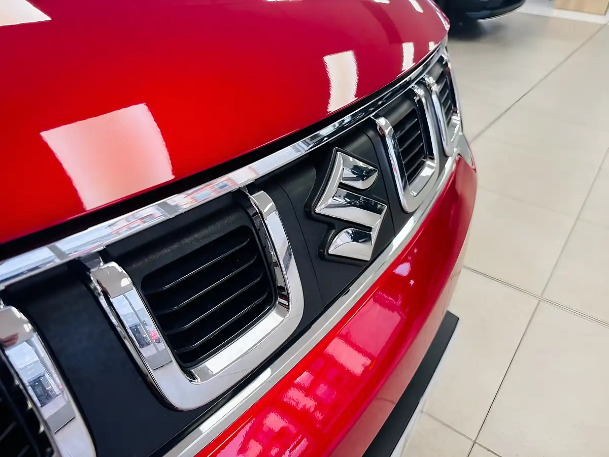 Used 2023 Suzuki Ignis Sz-T Red - Interior and Exterior details 9