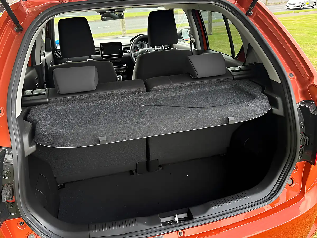 Used 2023 Suzuki Ignis SZ5 Orange - Interior and Exterior details 12