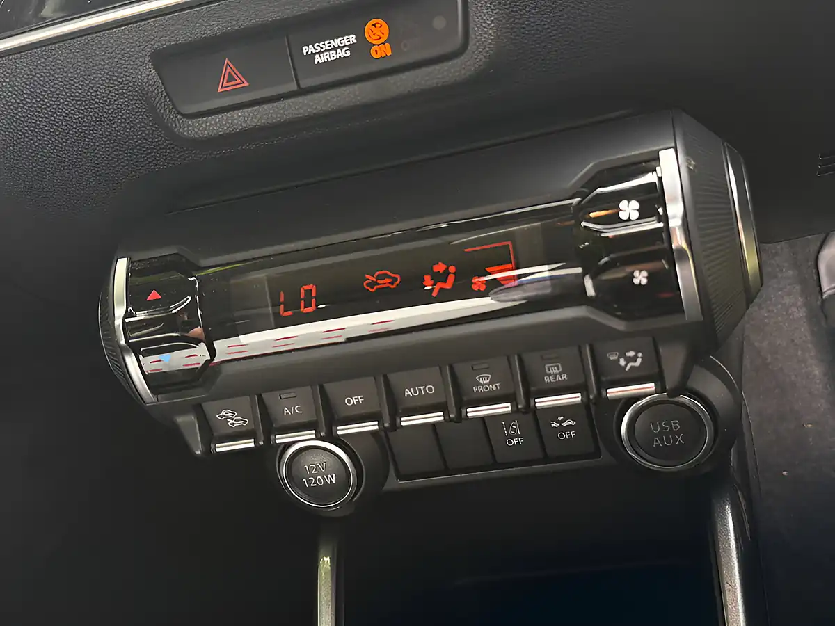 Used 2023 Suzuki Ignis SZ5 Orange - Interior and Exterior details 14