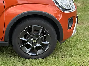Used 2023 Suzuki Ignis SZ5 Orange - Interior and Exterior details 7