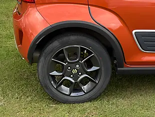 Used 2023 Suzuki Ignis SZ5 Orange - Interior and Exterior details 8
