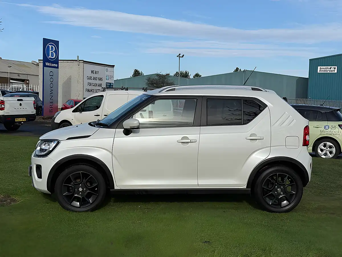 Used 2023 Suzuki Ignis SZ5 White - Interior and Exterior details 3