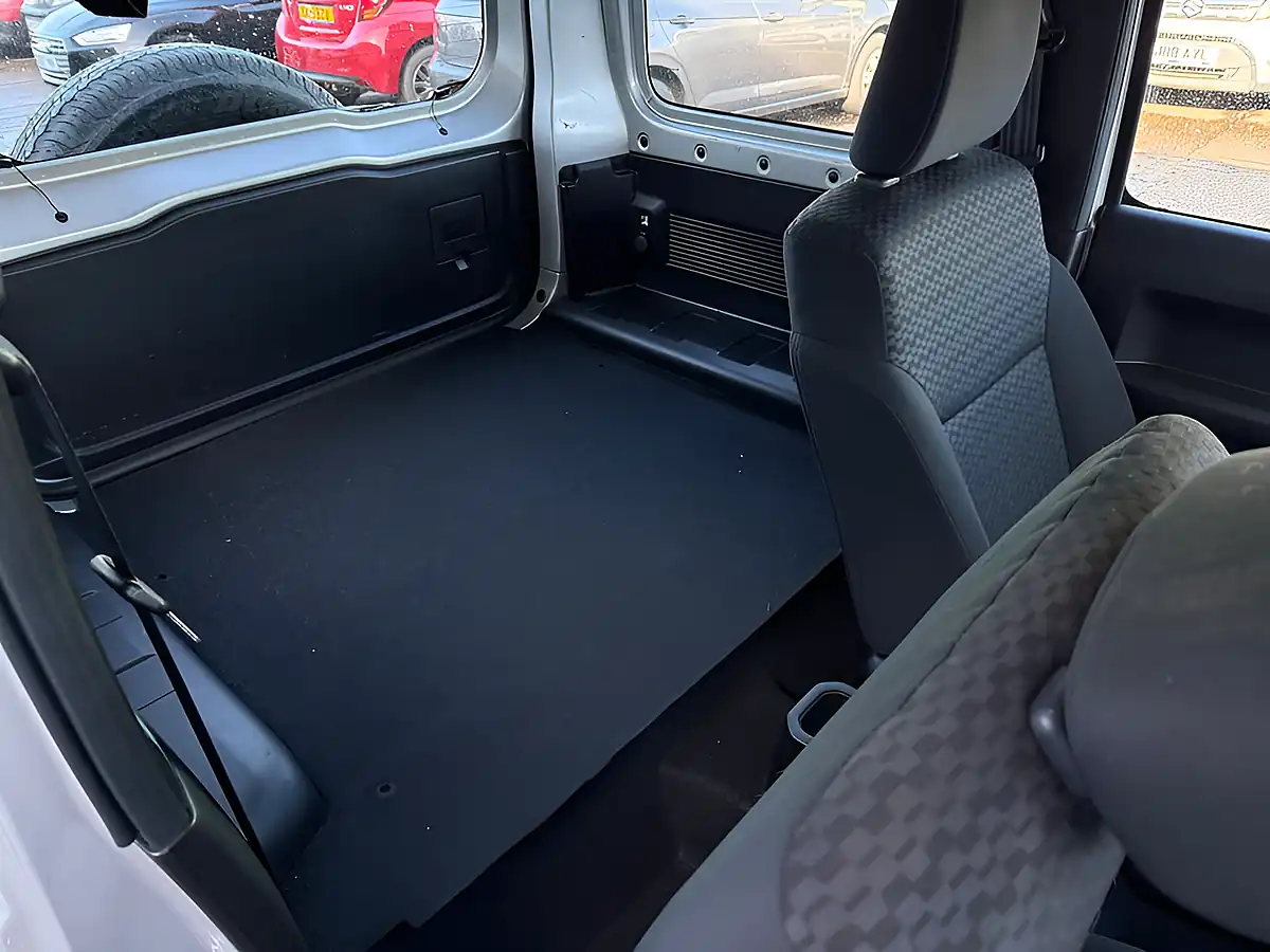 Used 2023 Suzuki Jimny Lcv Allgrip Silver - Interior and Exterior details 13