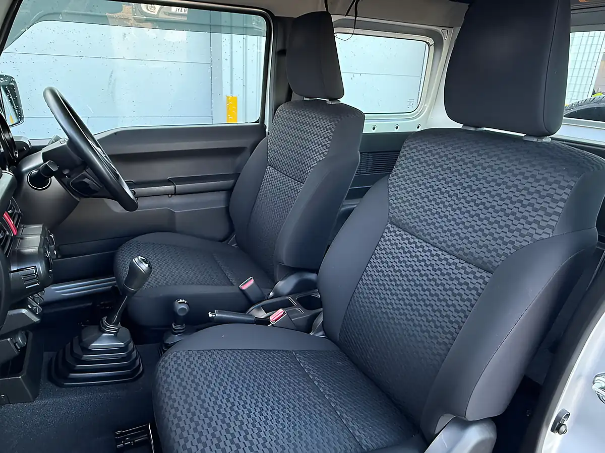 Used 2023 Suzuki Jimny Lcv Allgrip Silver - Interior and Exterior details 17