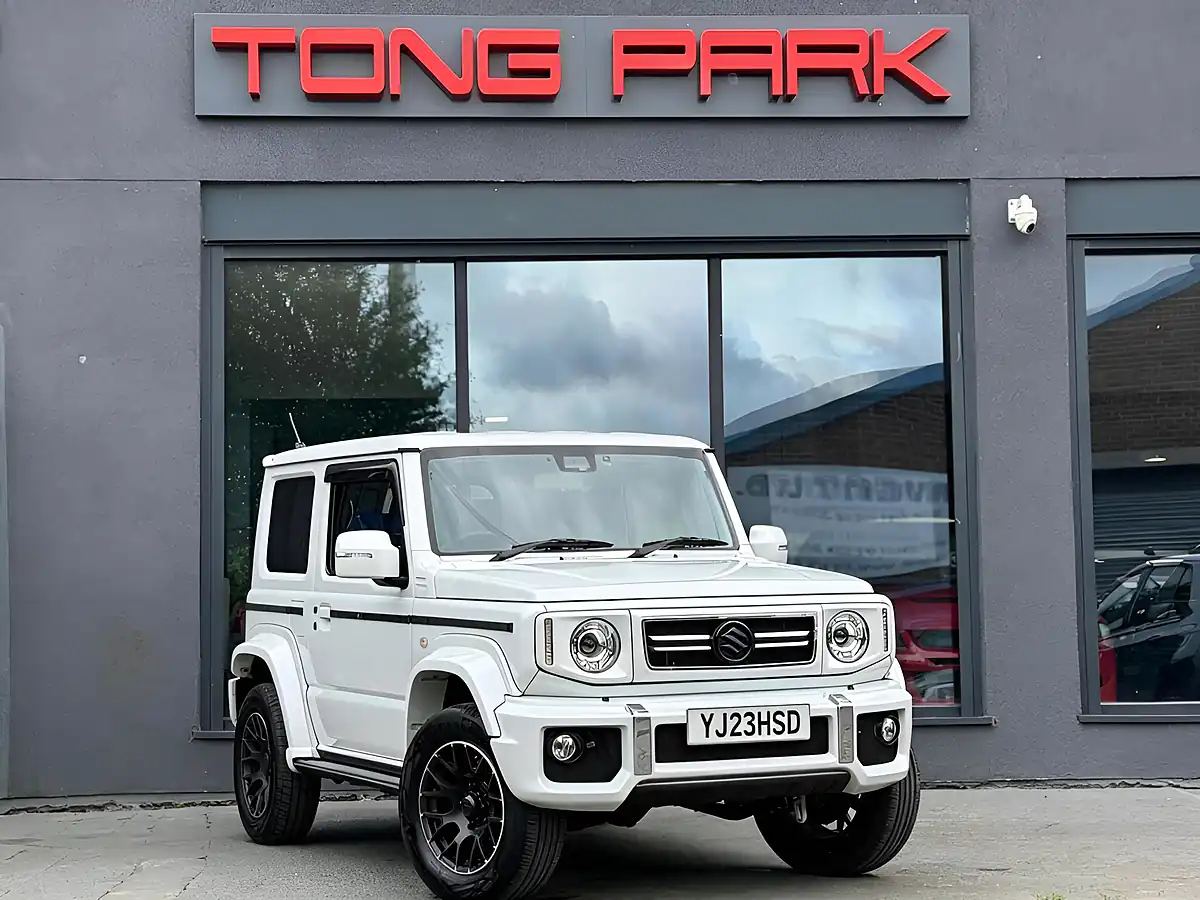 Used 2023 Suzuki Jimny SZ5 White - Front View