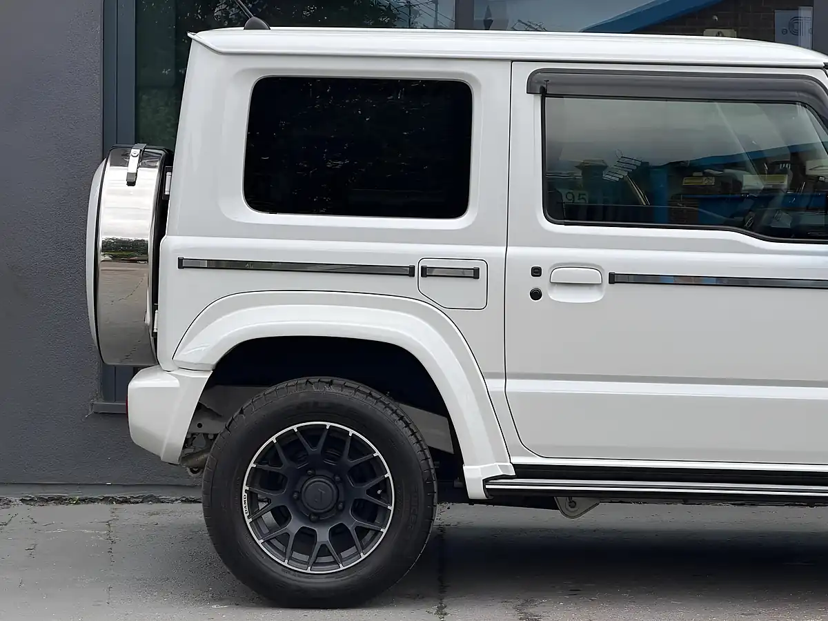 Used 2023 Suzuki Jimny SZ5 White - Interior and Exterior details 6