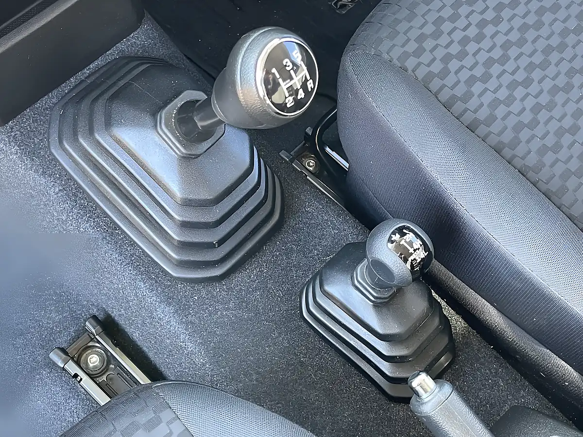 Used 2023 Suzuki Jimny White - Interior and Exterior details 16