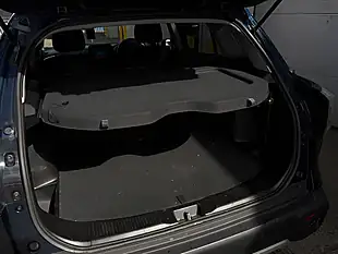 Used 2023 Suzuki S-Cross Motion Blue - Interior and Exterior details 14