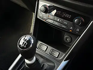 Used 2023 Suzuki S-Cross Motion Blue - Interior and Exterior details 16