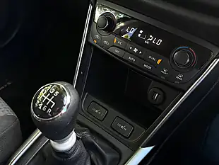 Used 2023 Suzuki S-Cross Motion Blue - Interior and Exterior details 14
