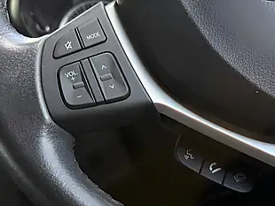 Used 2023 Suzuki S-Cross Motion Blue - Interior and Exterior details 16