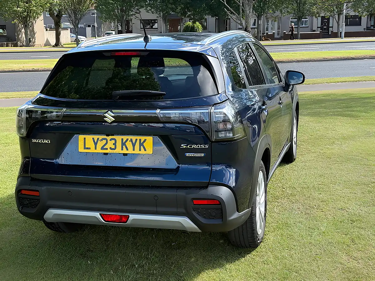 Used 2023 Suzuki S-Cross Motion Blue - Interior and Exterior details 5