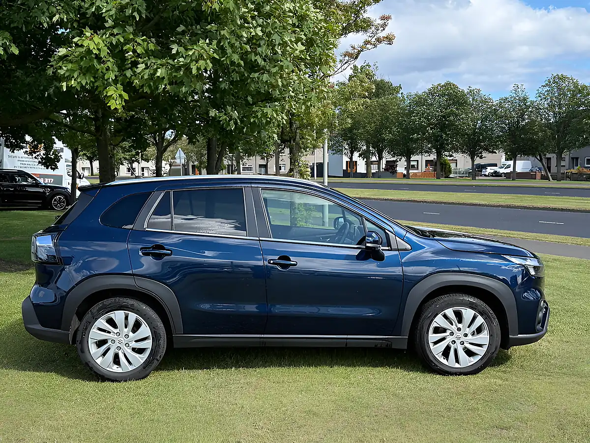 Used 2023 Suzuki S-Cross Motion Blue - Interior and Exterior details 6