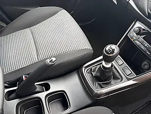 Used 2023 Suzuki S-Cross Motion Blue - Interior and Exterior details 11
